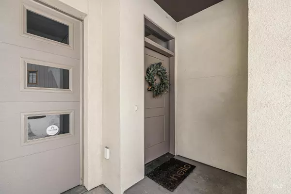 Mccall, ID 83638,318 Silver Pine Drive