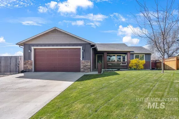 1528 NW 4th Avenue, Ontario, OR 97914