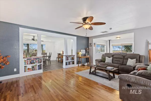 Buhl, ID 83316-6034,1206 E 3800 N