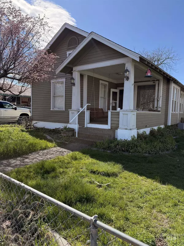 1024 University Street, Clarkston, WA 99403