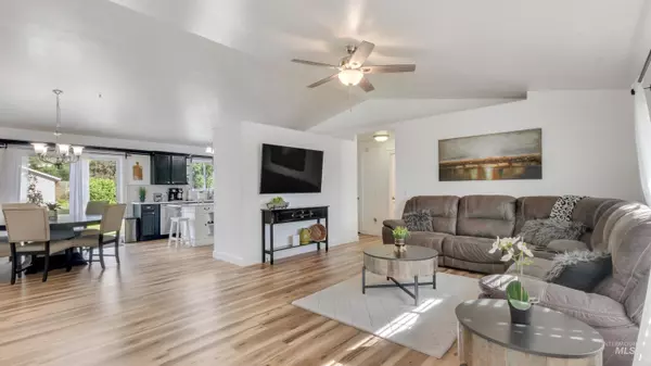 Jerome, ID 83338,596 Silver Beach Dr