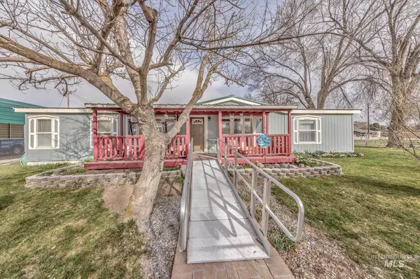 Vale, OR 97918,794 17th St N