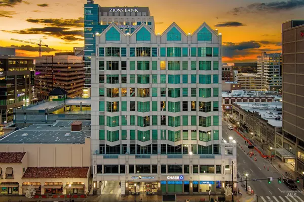 Boise, ID 83702,199 N Capitol Blvd #905