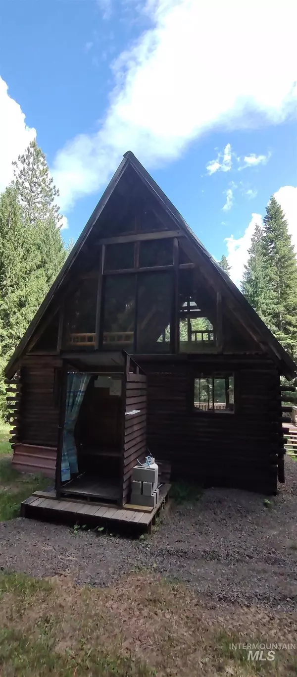 Kendrick, ID 83537-9751,1007 Enchanted Ln.