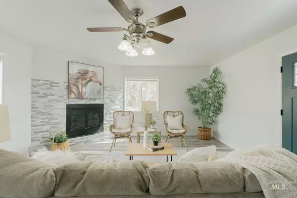 Wendell, ID 83355,293 E Ave B