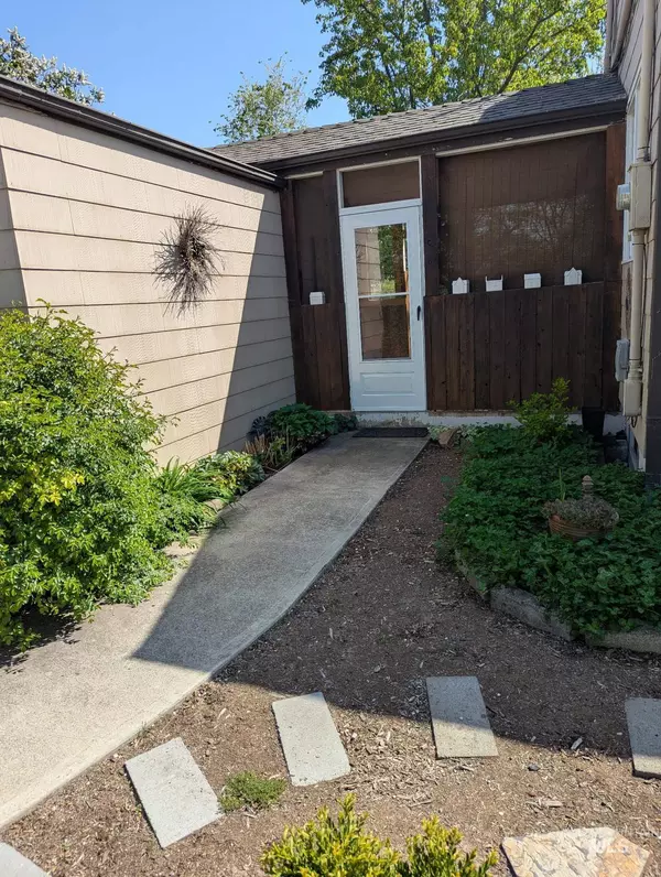 Lewiston, ID 83501,102 18th Ave