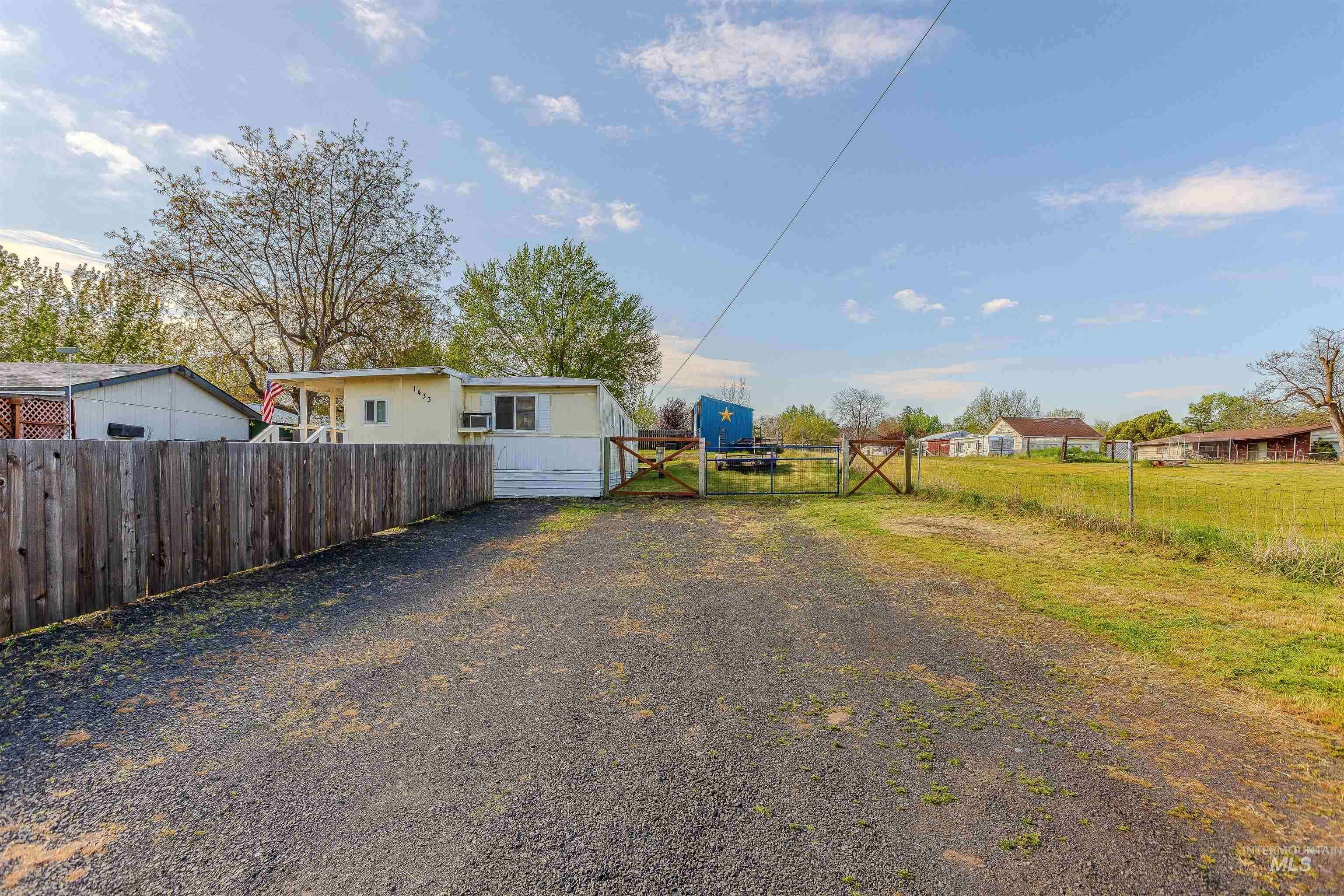 Clarkston, WA 99403,1433 Maple Street
