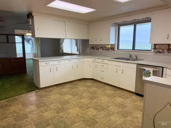 Malta, ID 83342,2252 E 1500 S