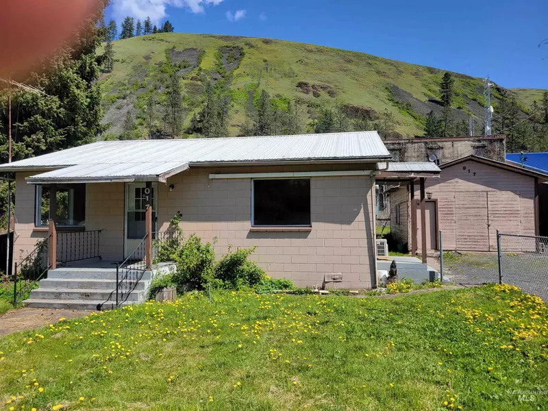 017 S Front, Kooskia, ID 83539
