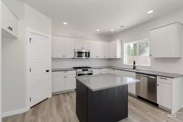 Boise, ID 83709,3127 S Carie Ave