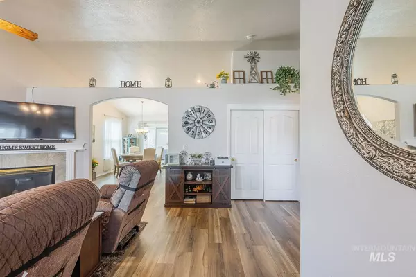 Nampa, ID 83651,319 N Westminster St.