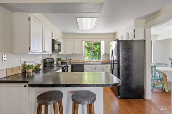 Boise, ID 83709,7077 W Desert Ave