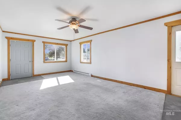 Gooding, ID 83330,1141 Idaho Street