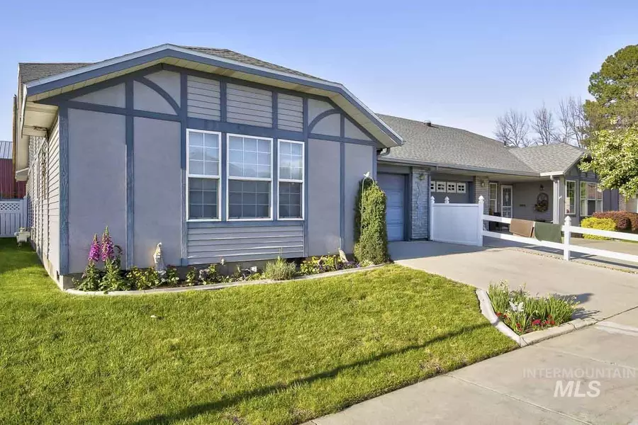 136 Country Lane Loop, Payette, ID 83661