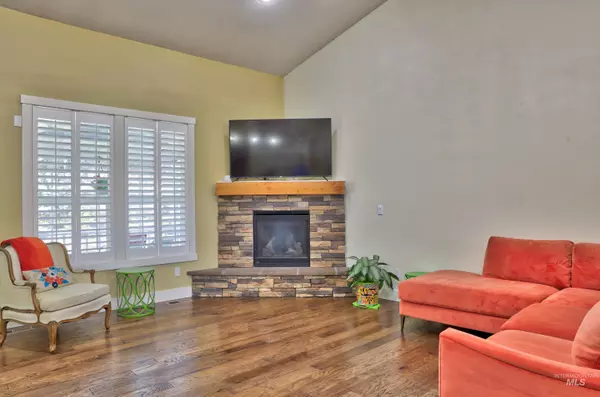 Nampa, ID 83686,1001 Huntington Ct