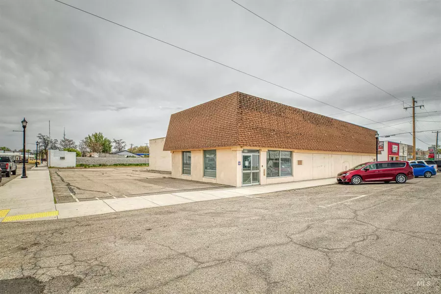 12 N Main St., Homedale, ID 83628