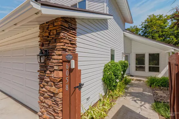 Garden City, ID 83714,6058 N River Glen Pl