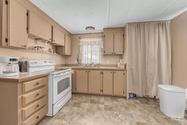 Huntington, OR 97907,265 E Madison