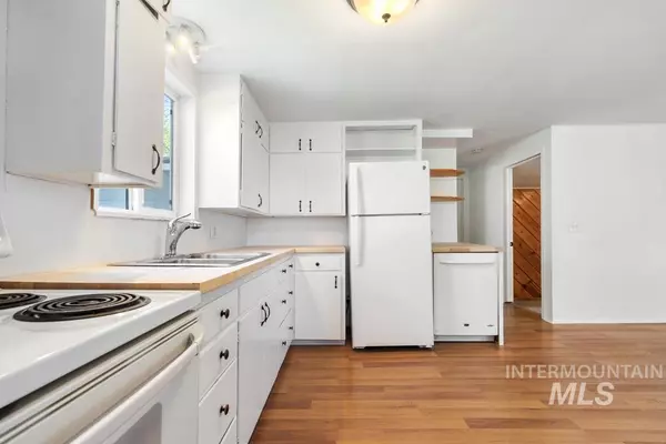 New Plymouth, ID 83655,5860 Adams Road