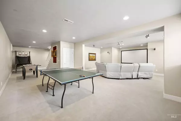 Eagle, ID 83616,1828 N Estancia Place