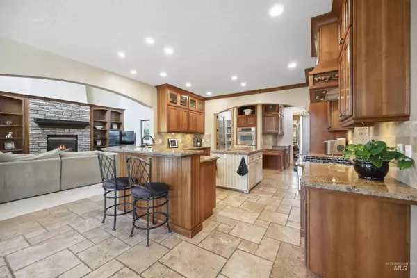 Eagle, ID 83616,1828 N Estancia Place