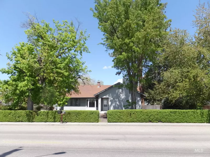 1502 E Main St, Emmett, ID 83617