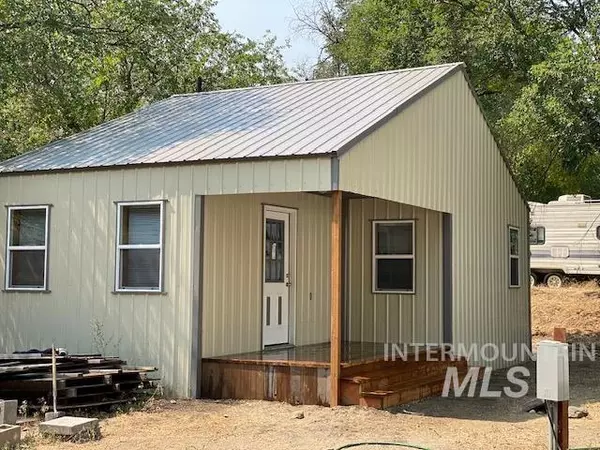 1106 N Borah St,  Riggins,  ID 83249