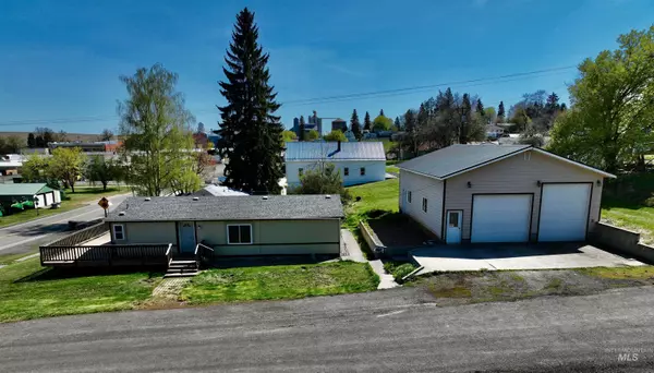 Nezperce, ID 83543,702 3rd Ave