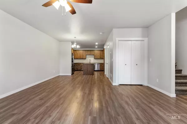 Boise, ID 83714,10307 W Carlton Bay