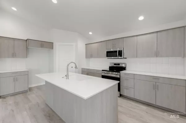 Star, ID 83669,2252 N Carly Ave