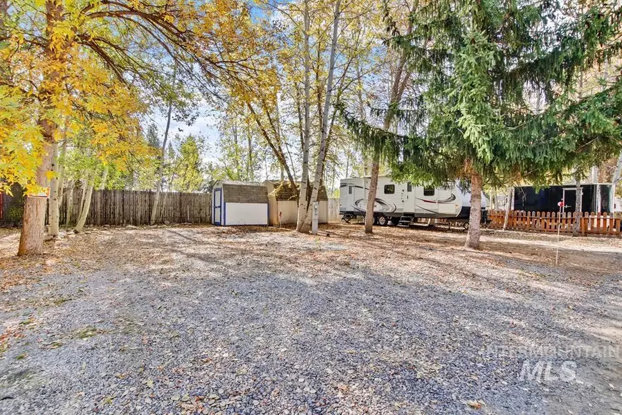 514 Sawyer St. F25, Cascade, ID 83611