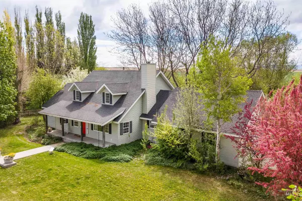 Hansen, ID 83334-5106,3946 E 3600 N