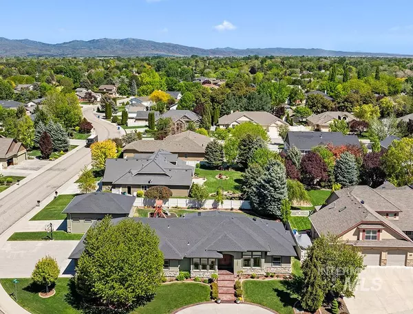 3660 S Gallatin Way, Boise, ID 83709-3883