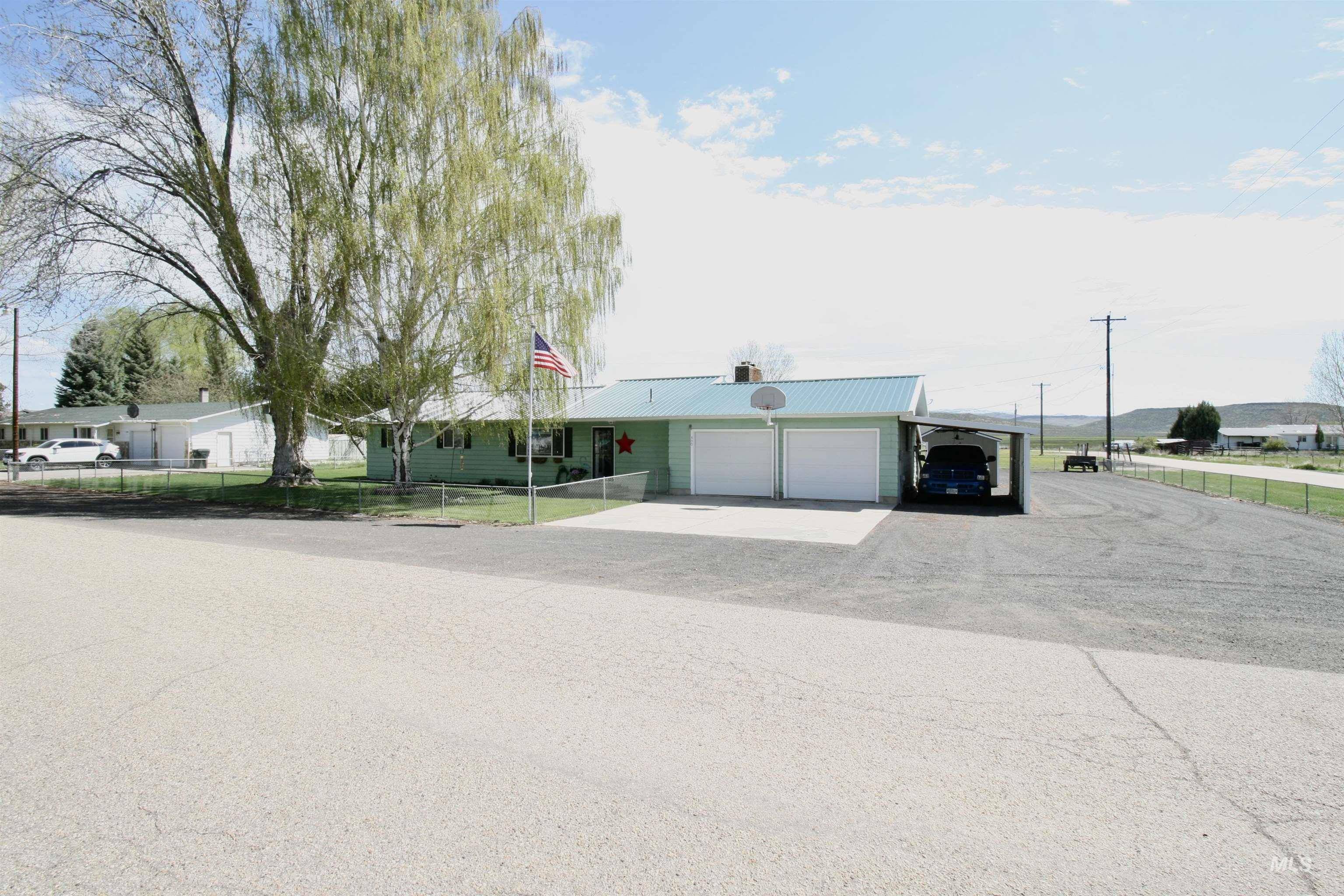 400 Somerville St, Jordan Valley, OR 97910