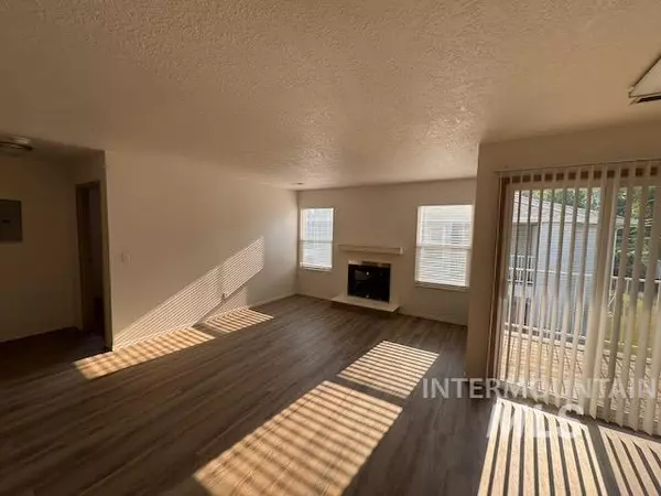 9086 W Sigmont Ln Apt 201, Boise, ID 83709