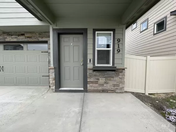 Kuna, ID 83634,919 N Ryde Ave