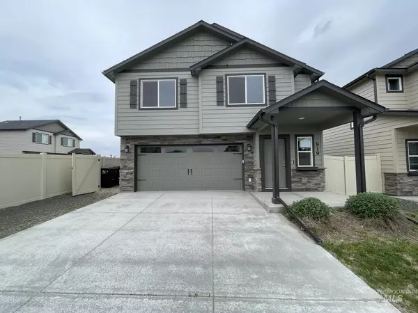 Kuna, ID 83634,919 N Ryde Ave