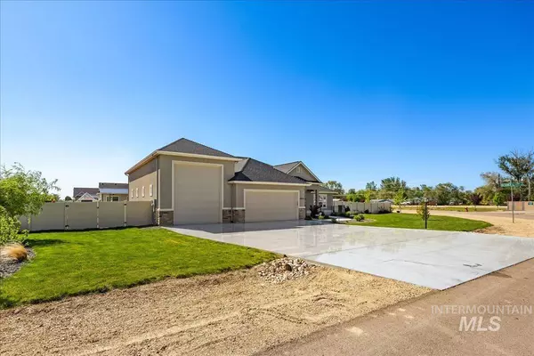 Middleton, ID 83644-6800,24825 Sienna Glenn St