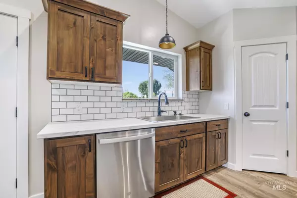 Wendell, ID 83355,624 Sixth Ave. E Lot 6 Block 178