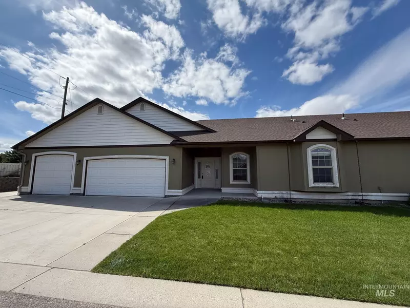 164 Ash Loop, Fruitland, ID 83619