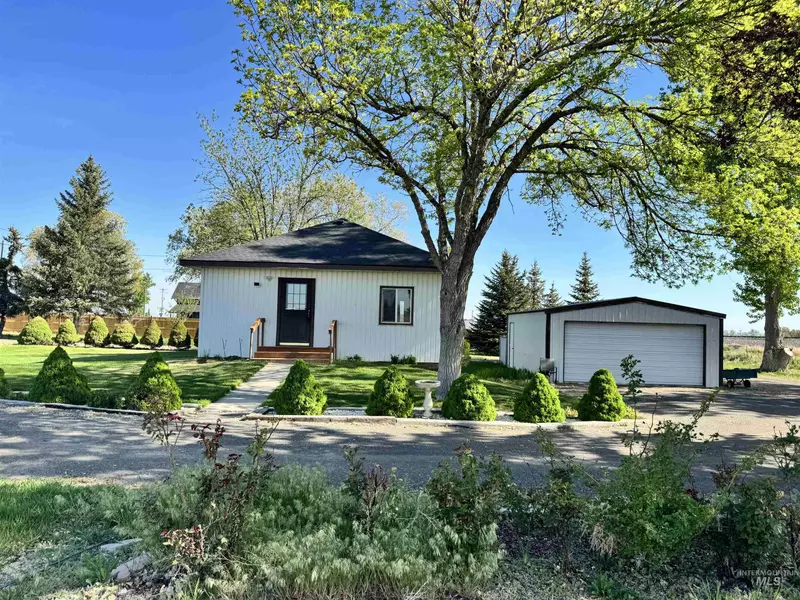 3988 North 2100 East, Filer, ID 83328