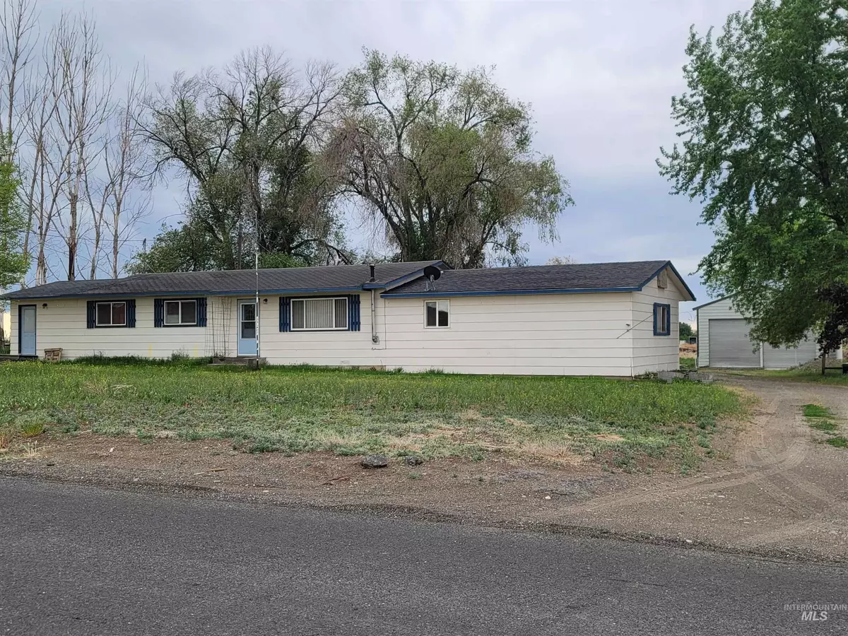 Gooding, ID 83330,2201 E 1775 S