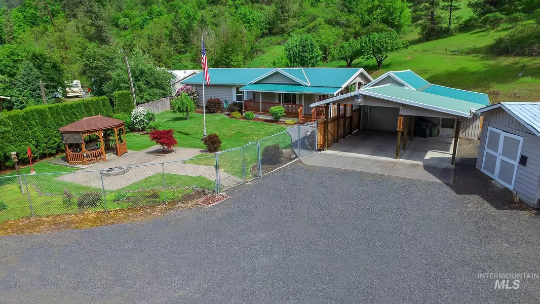 2000 Odie St, Orofino, ID 83544