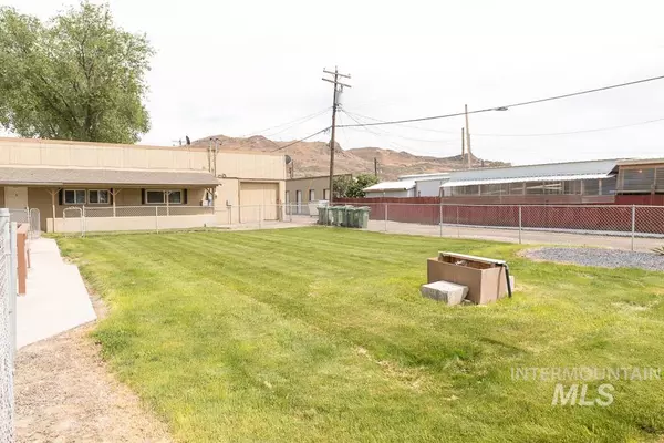 Vale, OR 97914,390 Court St