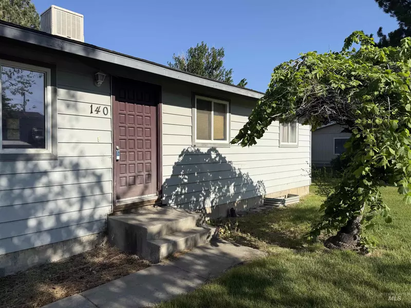 140 Quick Silver Ave, Hagerman, ID 83332-5027