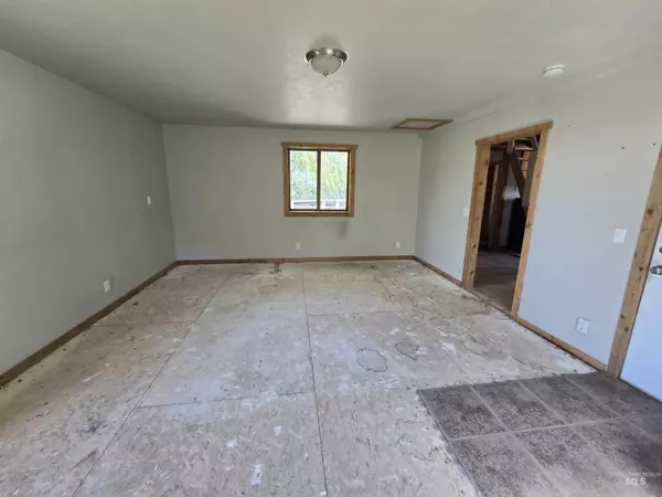 Bliss, ID 83314,333 High St.