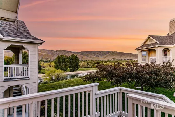 Boise, ID 83716,5158 S Surprise Way