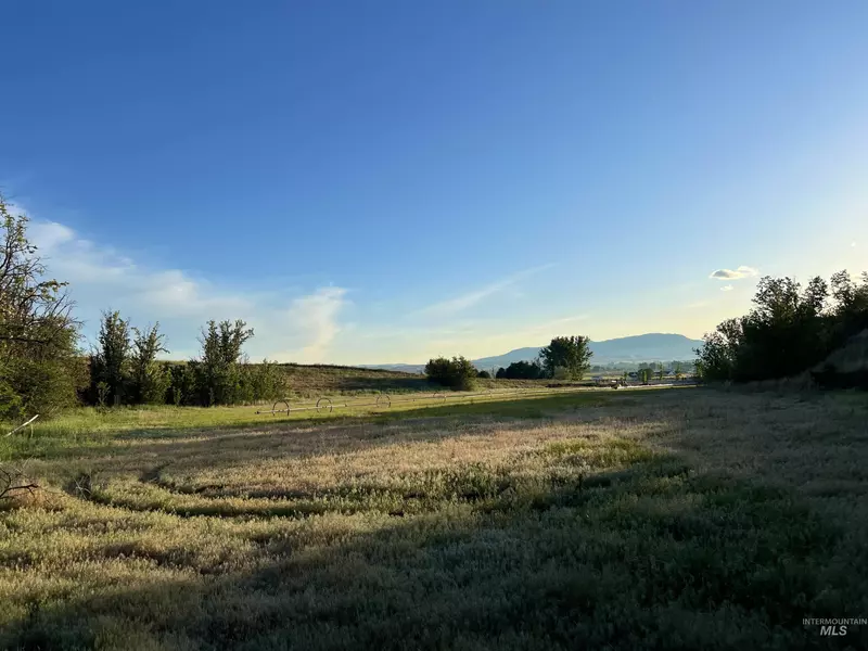 LOT 1 Patriot Lane, Emmett, ID 83617