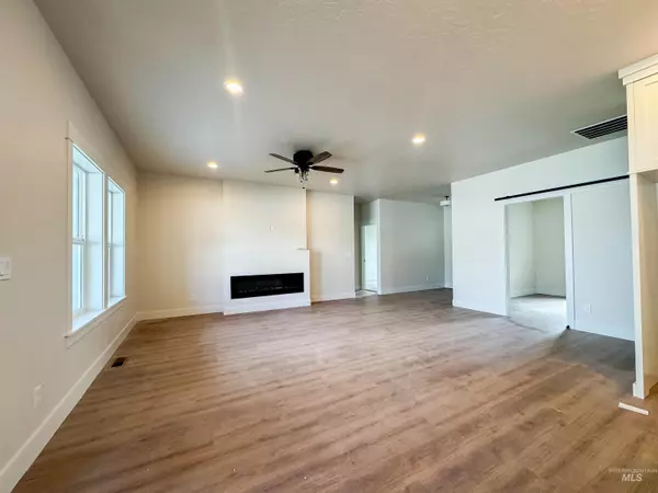 Fruitland, ID 83619,305 Bobcat