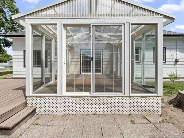 Parma, ID 83660,612 N 4th Street